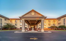 Quality Inn & Suites Hannibal West